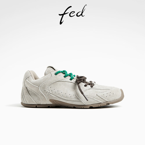 运动休闲鞋女户外机能板鞋德训鞋