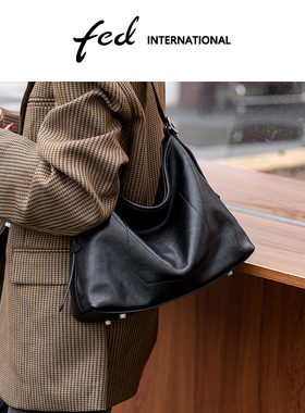 fed植鞣皮头层牛皮真皮女包斜垮单肩水桶包义雅丹风托特包BFA9041