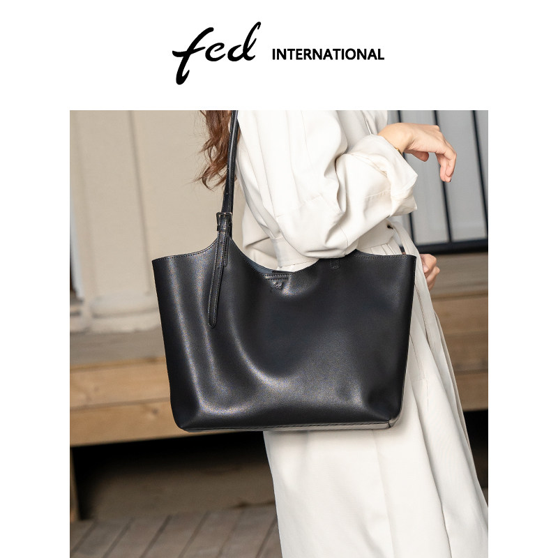 fed真皮托特包女大容量通勤单肩手提包黑色简约高级感BFA9484