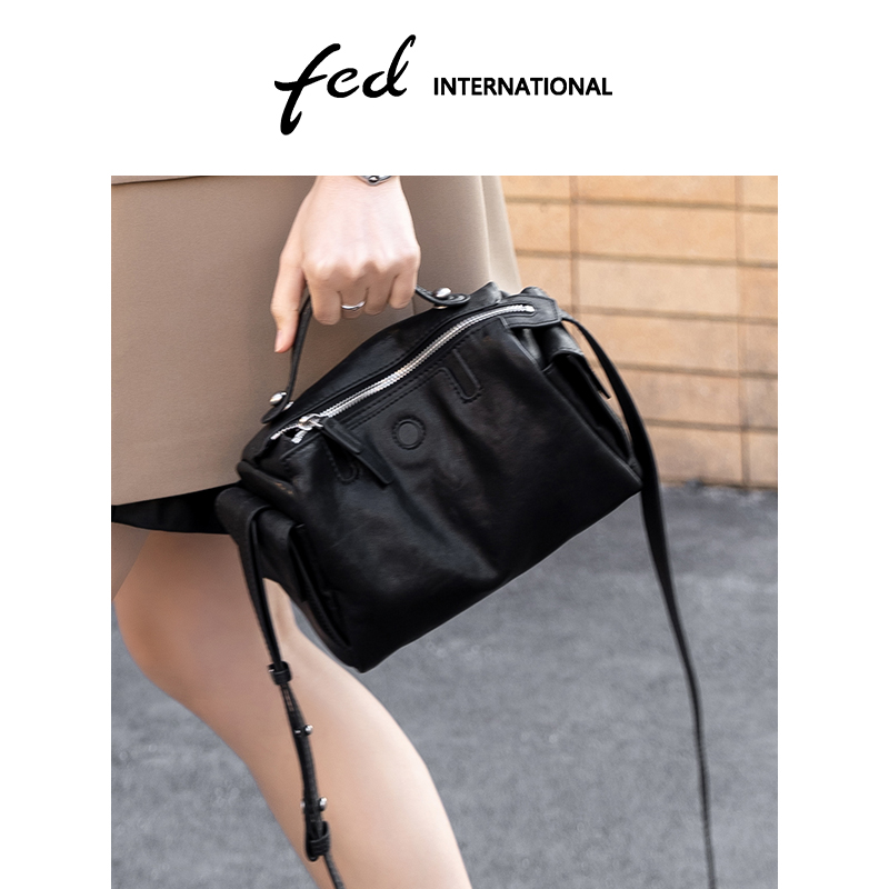 fed植鞣皮头层牛皮真皮斜垮单肩波士顿包雅丹风枕头包BFA9238