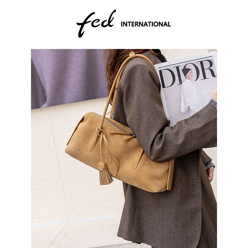 fed高级感麂皮流苏波士顿包女大容量通勤单肩包腋下包包BFA9433