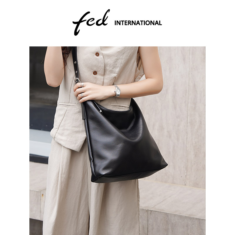 品牌单肩包斜挎包手提包