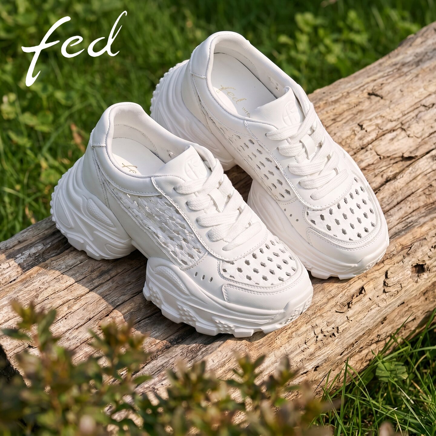 fed纯白打孔透气老爹鞋女