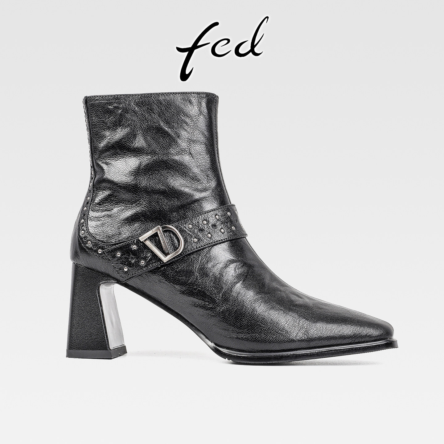 fed复古羊皮粗跟铆钉瘦瘦靴女秋冬新款侧拉链方头高跟洋气小短靴