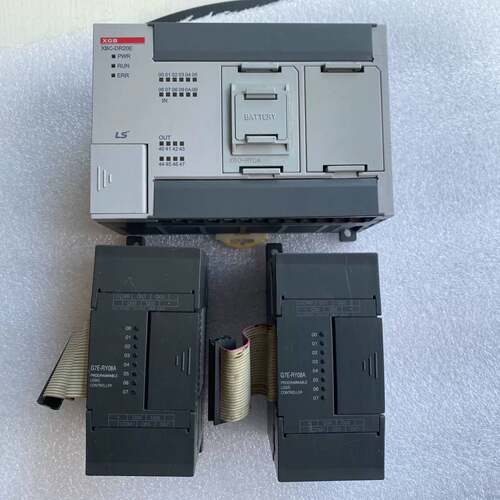 可维修控制器模块，G7E-RY08A，还剩2个，如图所示，实物议价