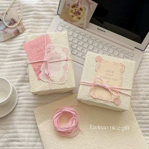 奶油米褶皱石纹纸ins风加厚高级感礼物包装纸情人节花艺礼品装饰