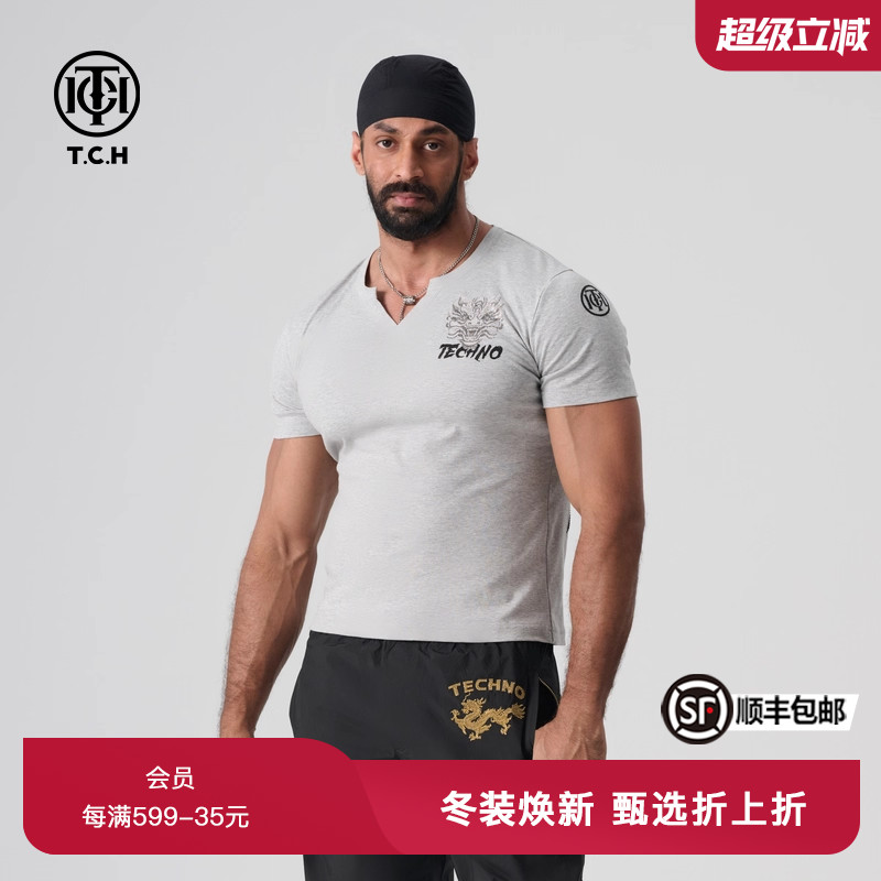 TCH轻奢春秋新款烫钻小v领短袖T恤上衣男女同款T72B106123