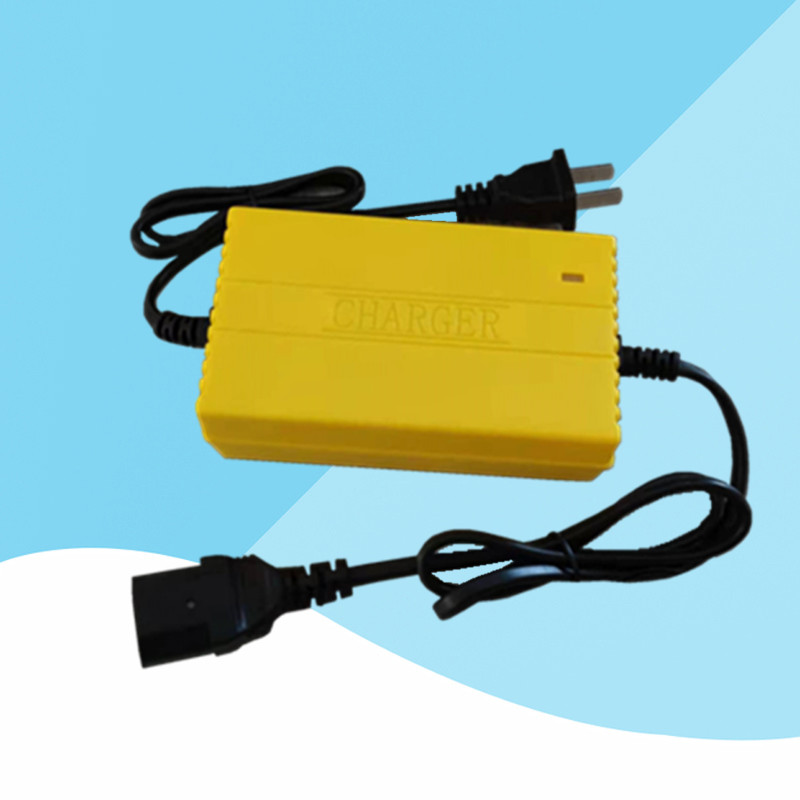 农用电动喷雾器充电器12v8ah锂电池打药机12.6v锂电池专用充电器