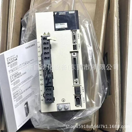 LXM32AD30N4  安川伺服驱动器全新包装 现货 议价