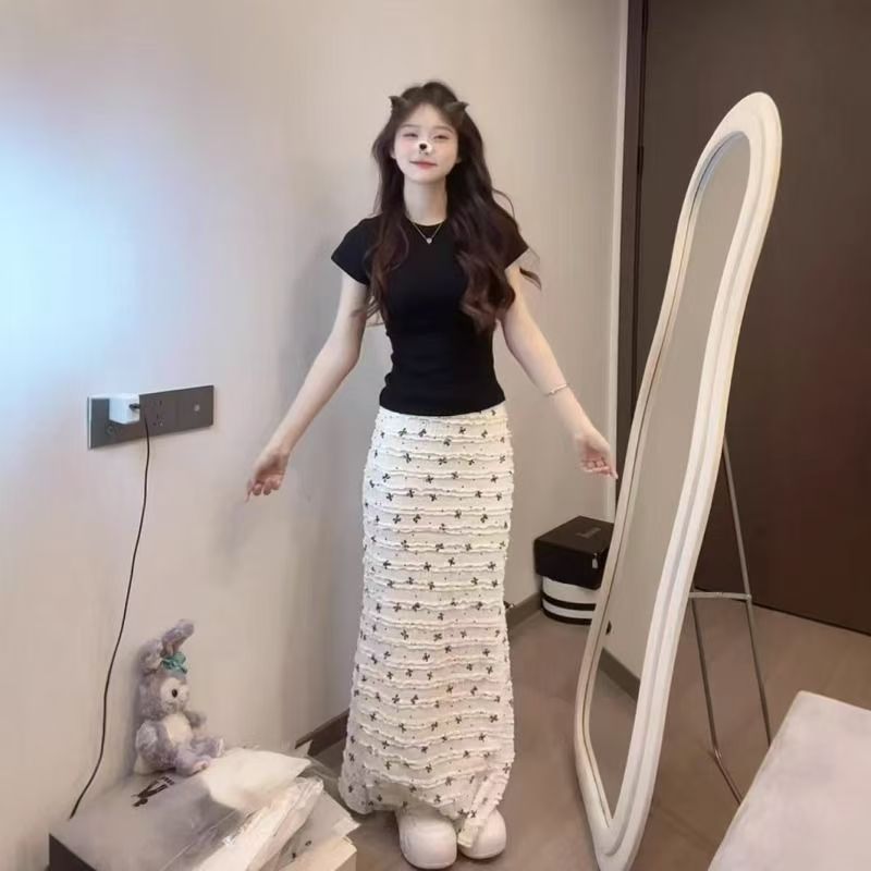 白色碎花鱼尾半身裙女夏季小个子漂亮气质长款a字包臀长裙子穿搭