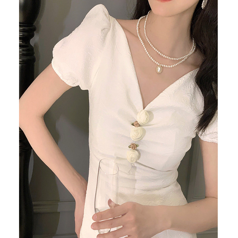 法式v领复古轻奢提花连衣裙女修身气质设计感小众白色温柔风长裙