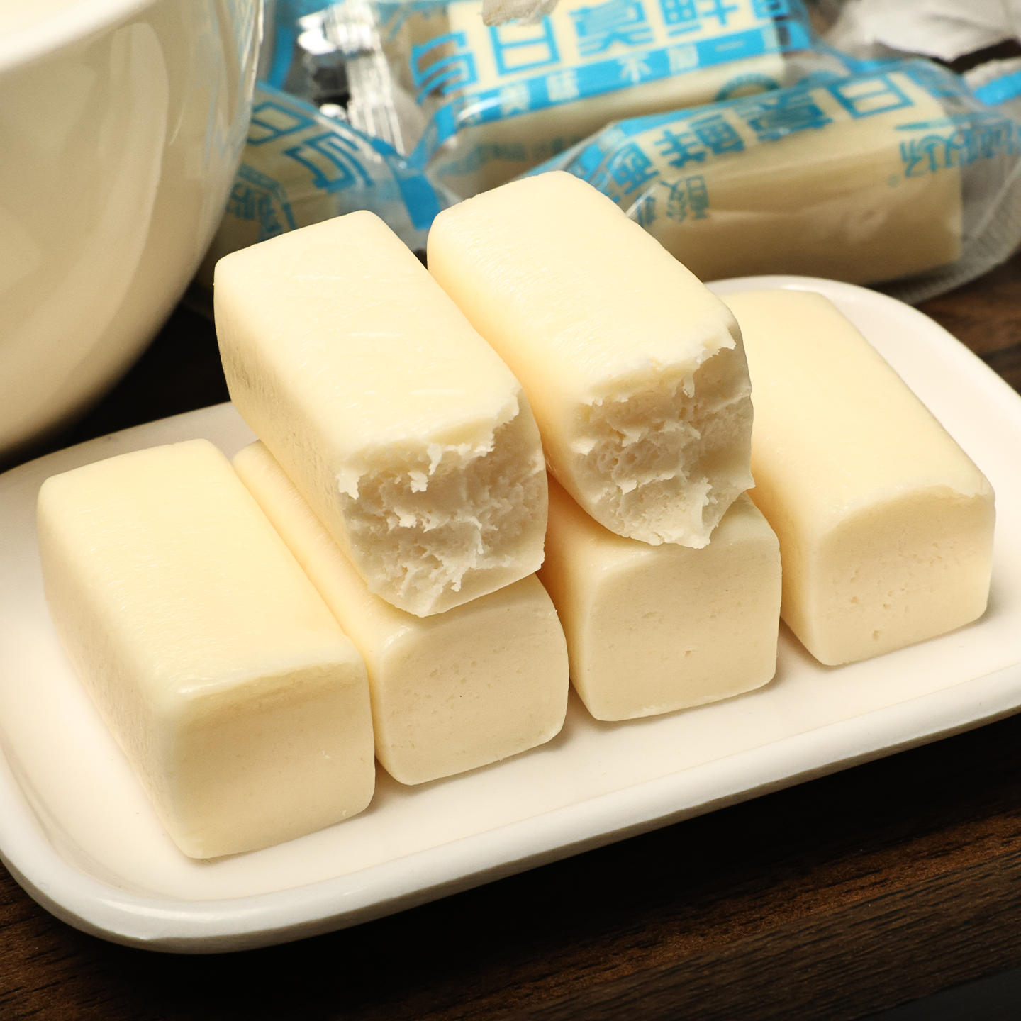 内蒙古特产乌日莫鲜酪特产休闲零食奶味小吃独立甜味糖果奶制品牛
