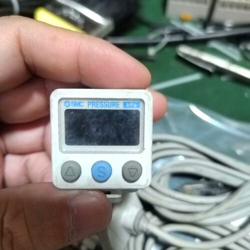 议价数显压力传感器ZSE40A-N01-R-M0可维修