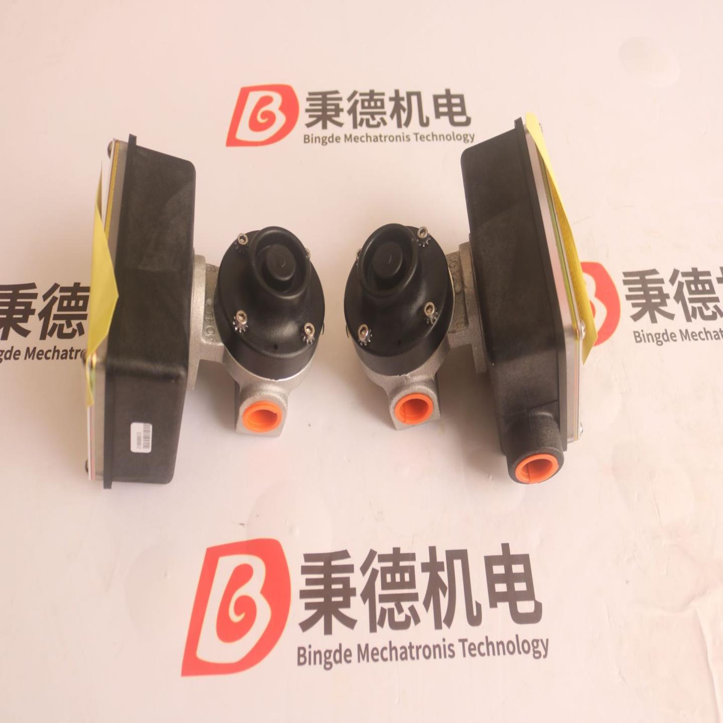 美国UFM流量计MN-BSB120LM-6-32V10-AXOWR