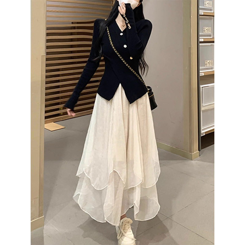 新款针织内搭黑色打底衫毛衣开衫女装秋冬季上衣搭配半身长裙套装