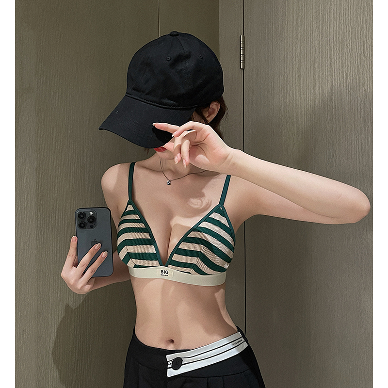 法式条纹三角杯内衣女小胸2025新款薄款深V聚拢无钢圈防下垂文胸