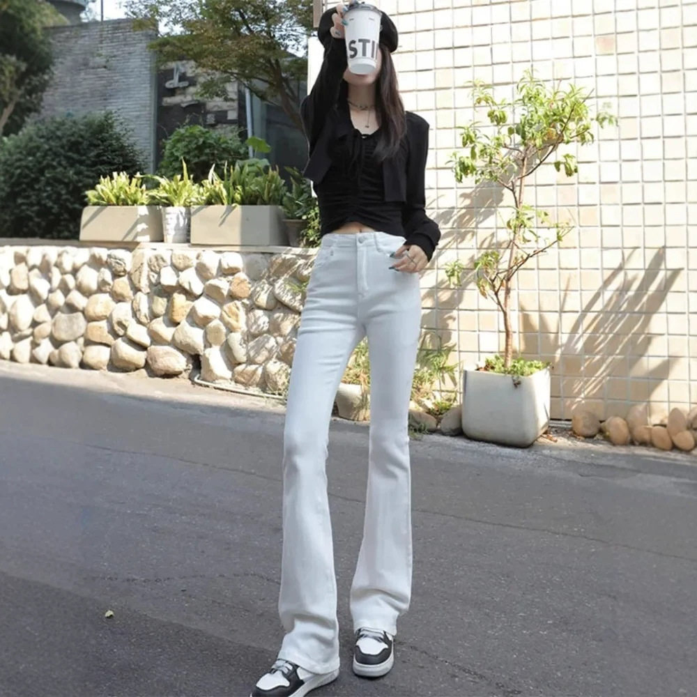 大码梨形身材白色微喇牛仔裤女2026夏季新款高腰显瘦气质喇叭裤子