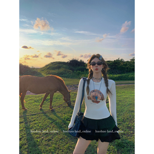 辣妹修身 HuoHuo T恤女秋新款 圆领腊肠狗印花长袖 短上衣 妮味拿捏