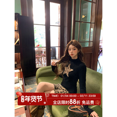 HuoHuo 豹款星星 2025冬季新款上衣女复古半高领豹纹星星修身T恤