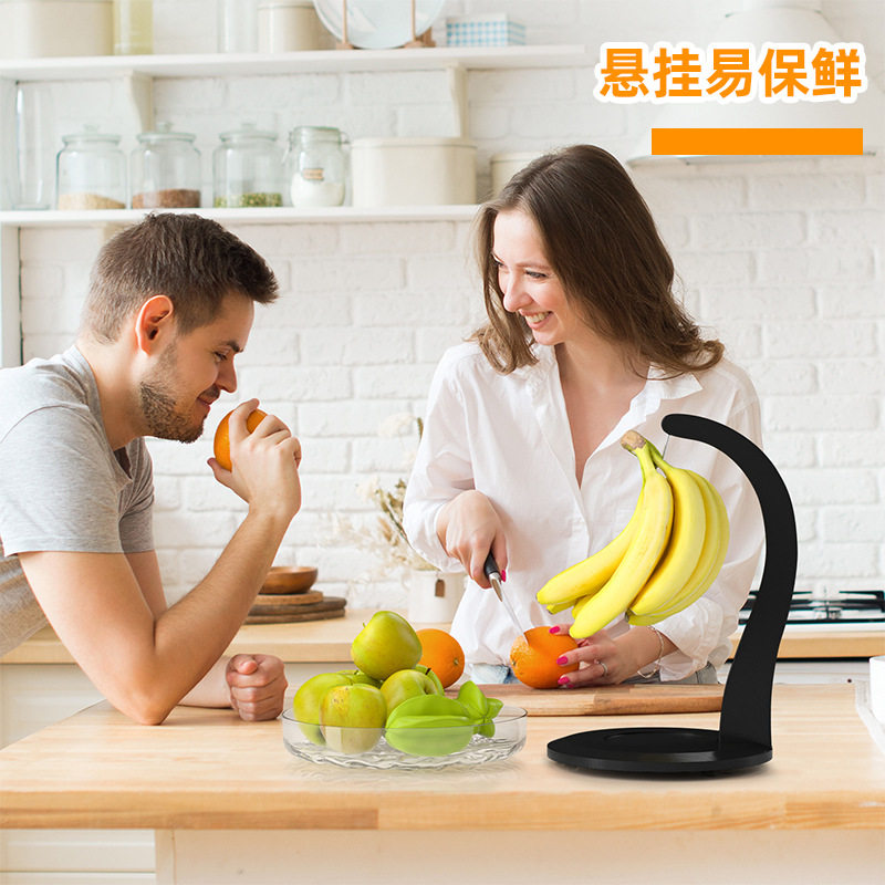 厨房创意香蕉葡萄水果置