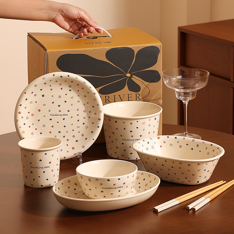 好看的餐具碗盘套装家用陶瓷盘子in风米饭碗高颜值沙拉碗手握杯子