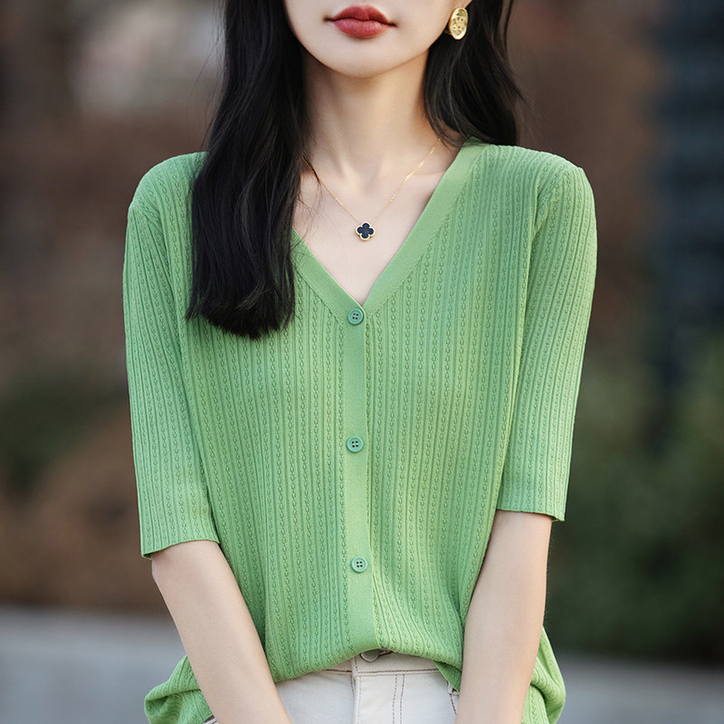 新款短袖针织衫女夏季薄款冰丝针织开 衫五分袖外套配裙子外搭上图片