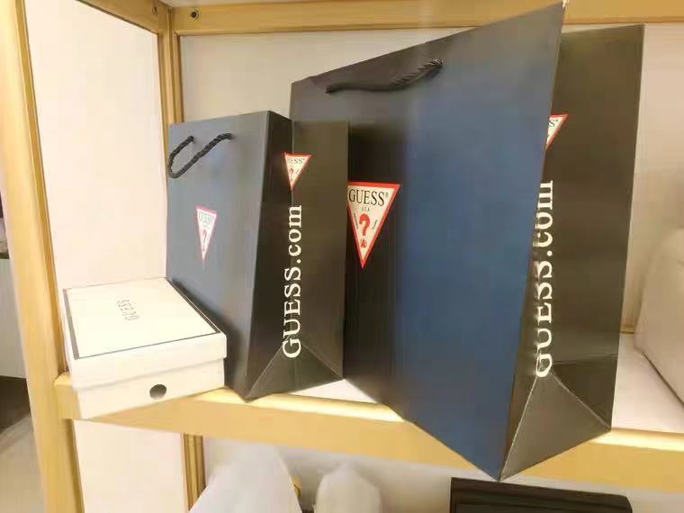 Foreign Trade 2021 New Guess Gift Bags Paper Paper Paper Shopping Box Box  Package Black Logo Gift Bag | BuyEChina is your China (Taobao, Tmall, JD,  1688) retail consultant