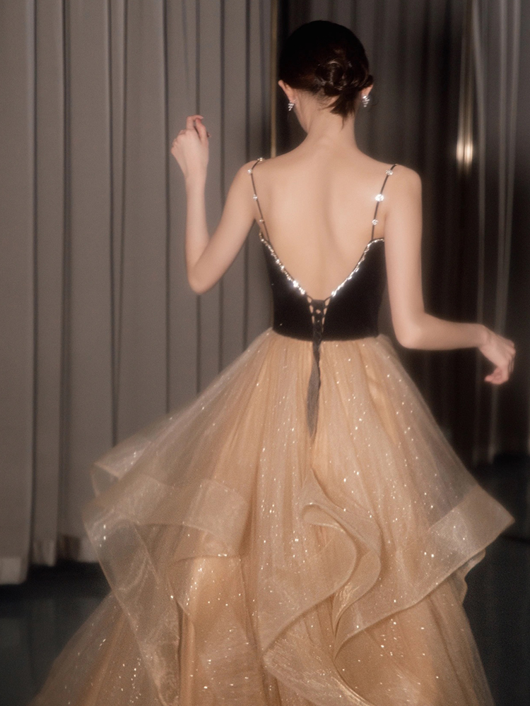 Black evening dress, lifting effect, french style