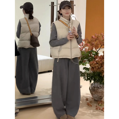 秋冬云朵泡芙白鸭绒马甲女外套