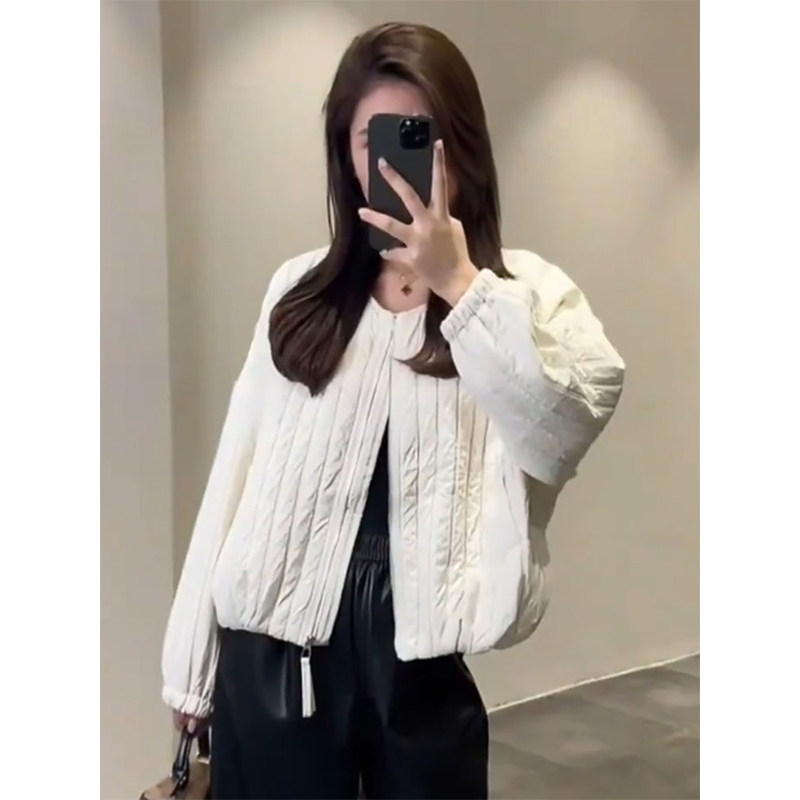 设计感小众简约褶皱圆领轻薄短款棉服外套女秋冬新款时尚保暖棉衣,女装/女士精品,短外套,淘宝优惠券,粉丝福利购,淘宝优惠卷