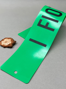 I FIOZZA潮牌服装店吊牌定做 装饰品挂牌订制 衣服商标辅料定制绿色光胶塑料片标签印刷时尚吊卡挂签LOGO设计