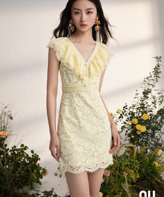 V领蕾丝性感女人味性感连衣裙