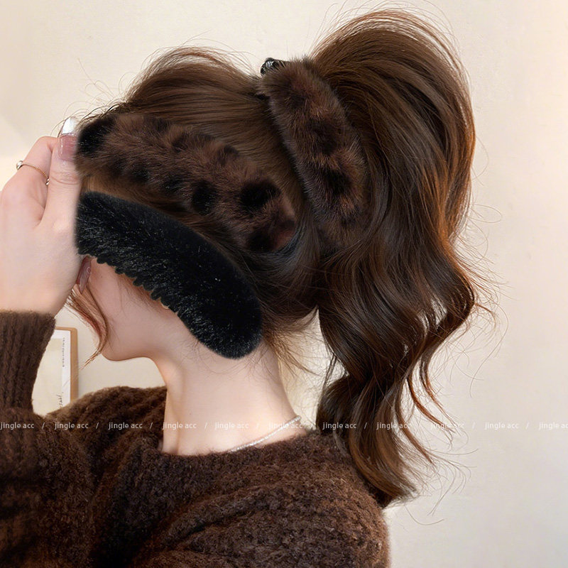 毛绒豹纹香蕉夹竖夹女2025新款高马尾抓夹后脑勺扭扭发夹头饰夹子,饰品/流行首饰/时尚饰品新,发饰,淘宝优惠券,粉丝福利购,淘宝优惠卷