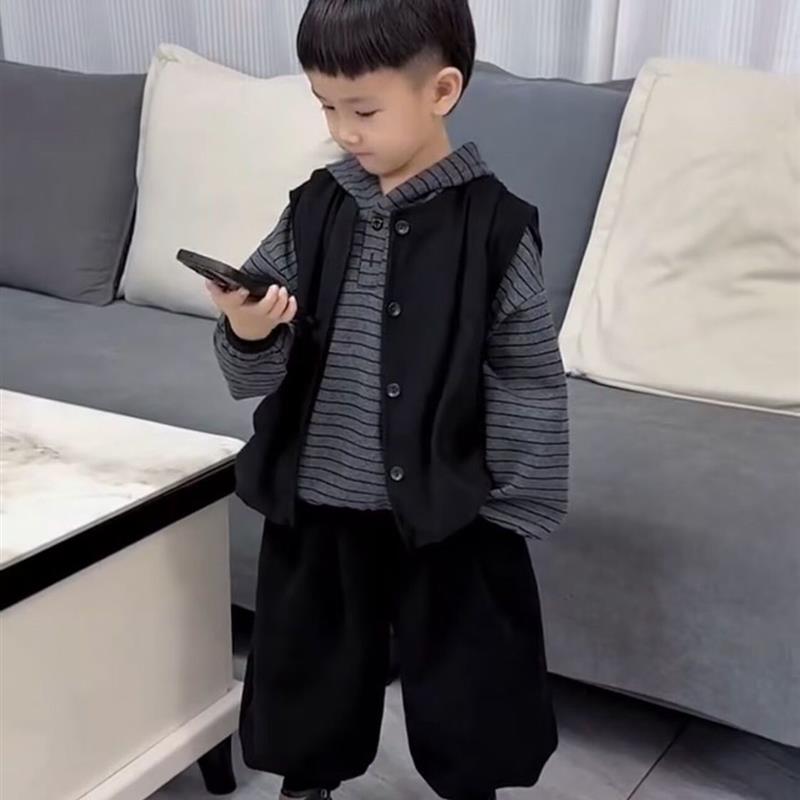安阳童装男童秋季套装2025新款儿童女童连帽卫衣痞帅韩版马甲灯笼