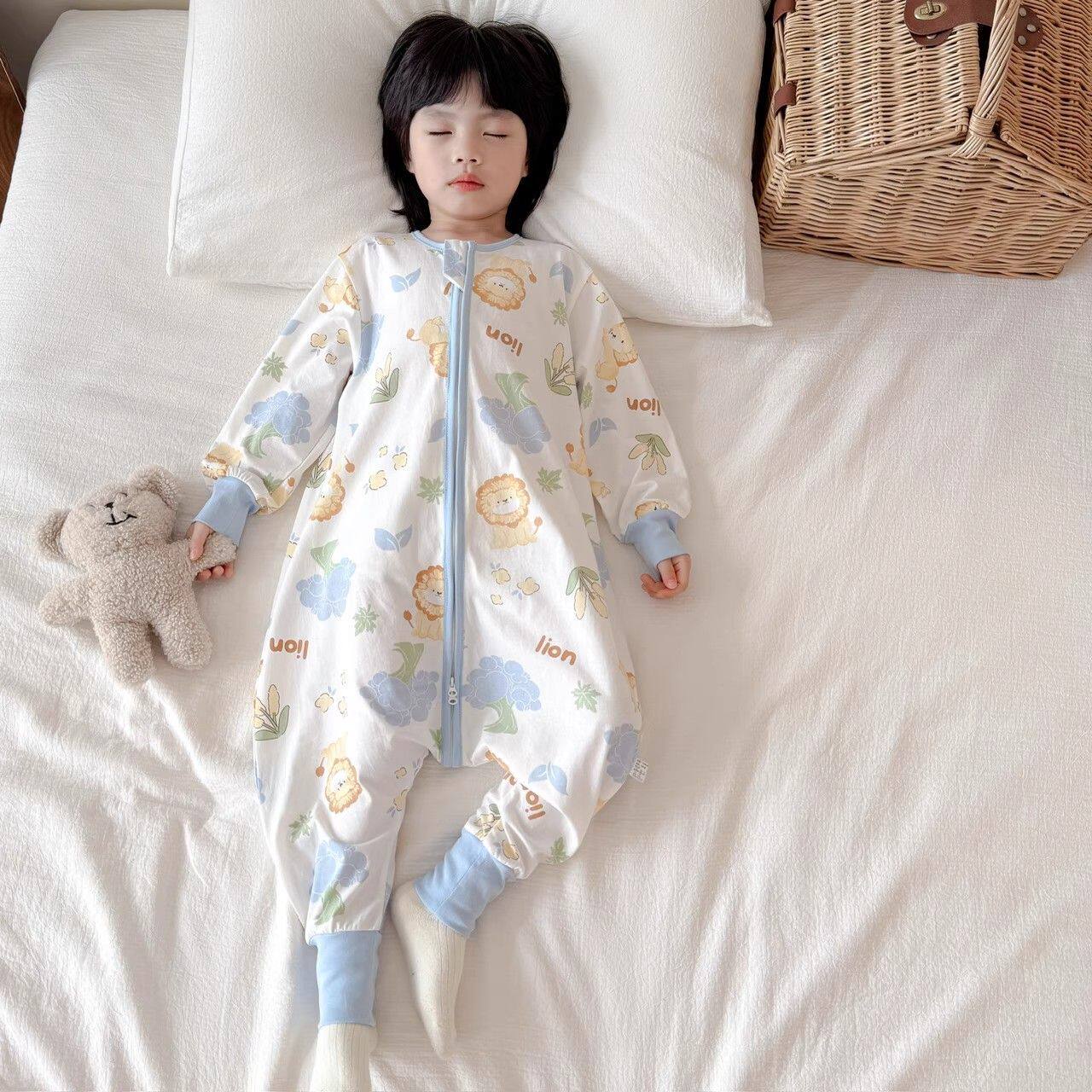 2025秋季新品男童纯棉卡通小熊连体睡衣四季通用宝宝睡袋女童爬服