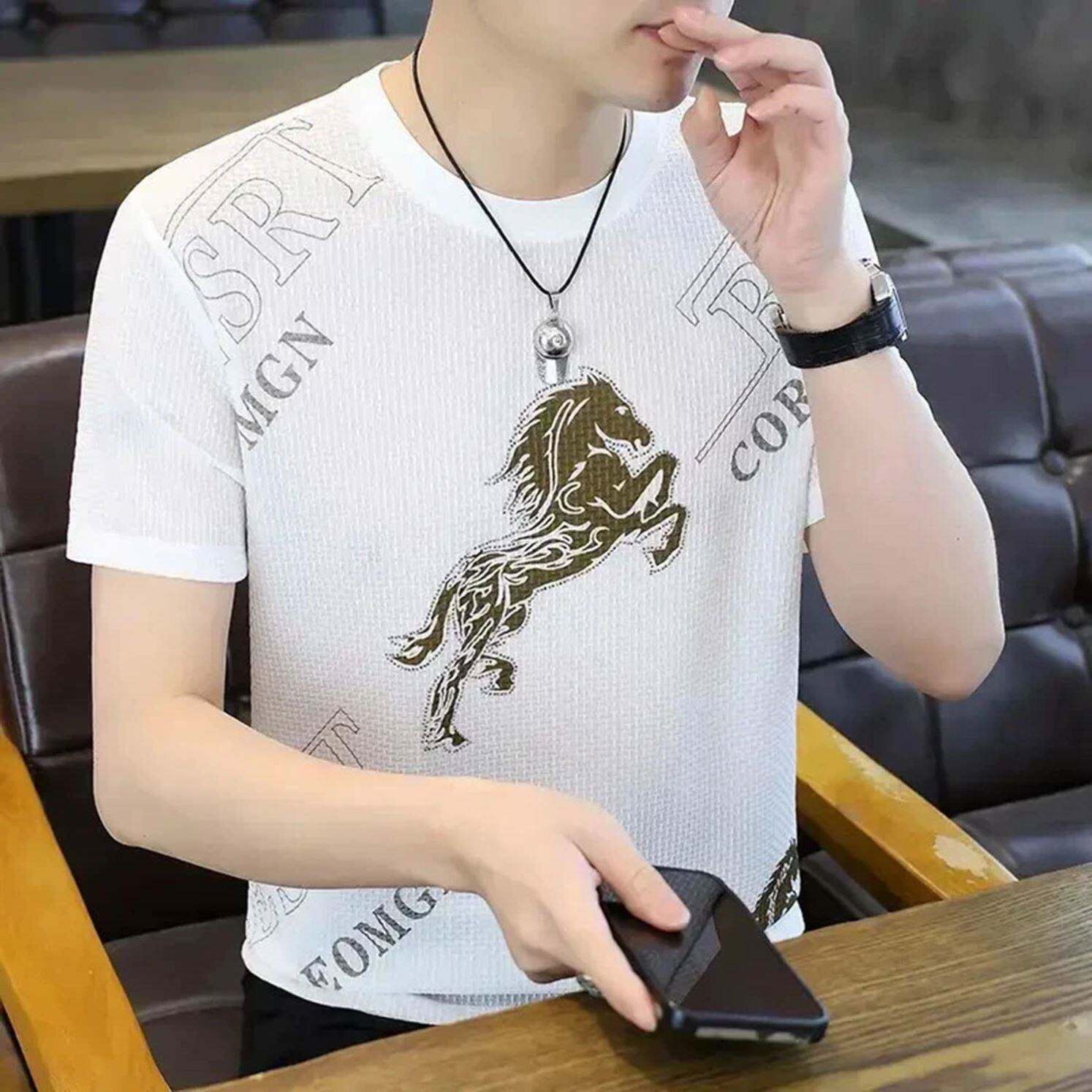 /盛莱德2026春夏新款男冰丝短袖T恤衫时尚潮流马年圆领半袖上衣a2