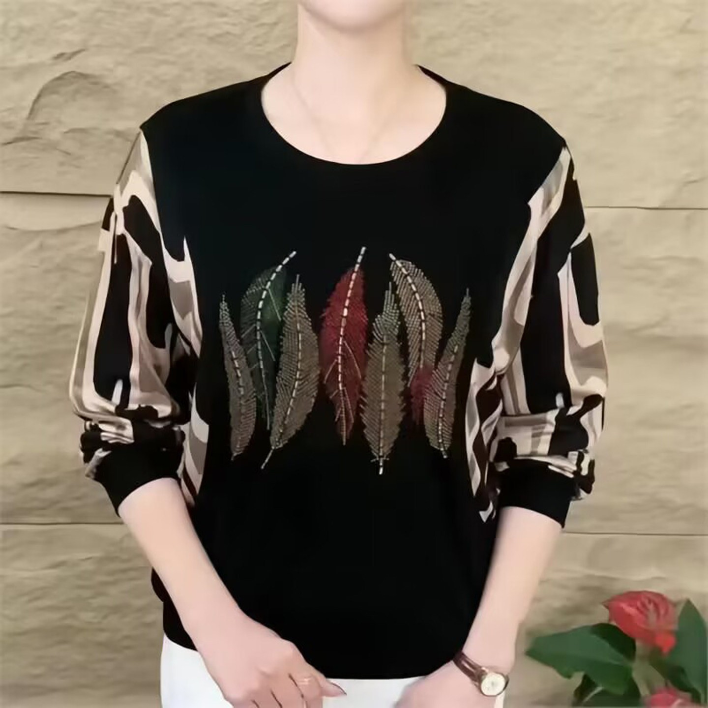 芸菲精品服装店洋气印花烫钻长袖2026秋季女士宽松T恤妈妈装上a2