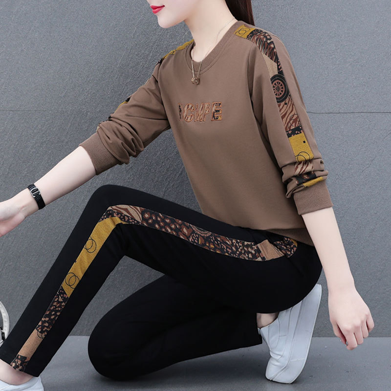 时尚运动服套装2022女秋款大码宽松显瘦卫衣中年妈妈休闲服两件套