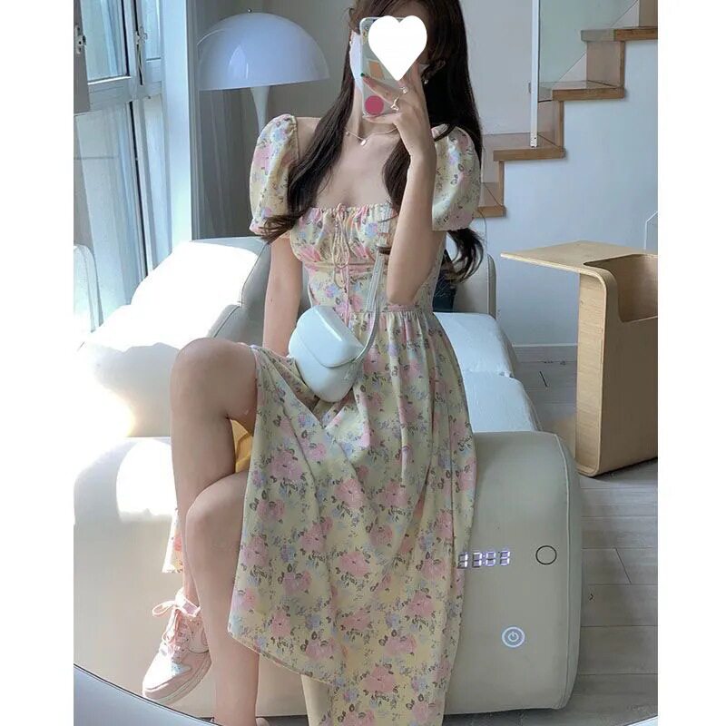 甜美穿搭设计感收腰泡泡袖开叉裙子女夏季新款大摆连衣裙过膝长裙