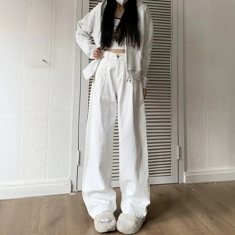 白色褶皱设计感阔腿牛仔裤女款新款高腰宽松显瘦垂感拖地裤子