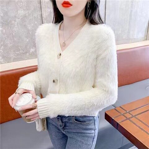 软糯风仿貂绒外套秋冬款超仙奶白色针织开衫加厚V领慵懒毛衣上衣