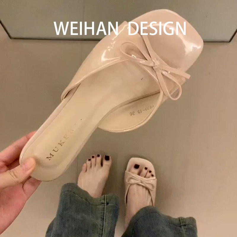 羊皮版！甜美漆皮蝴蝶结