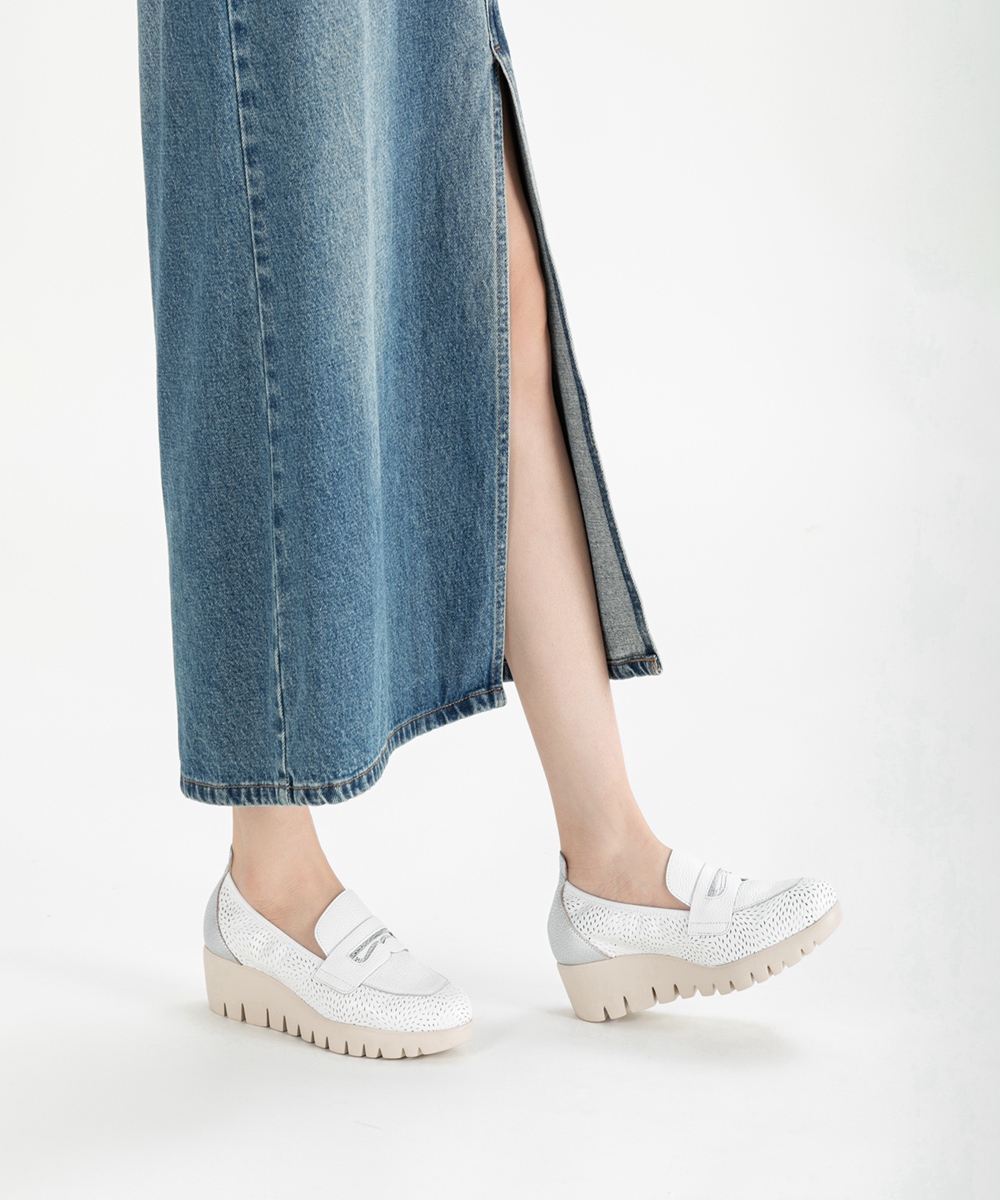 西班牙女单鞋WONDERS舒适拼接