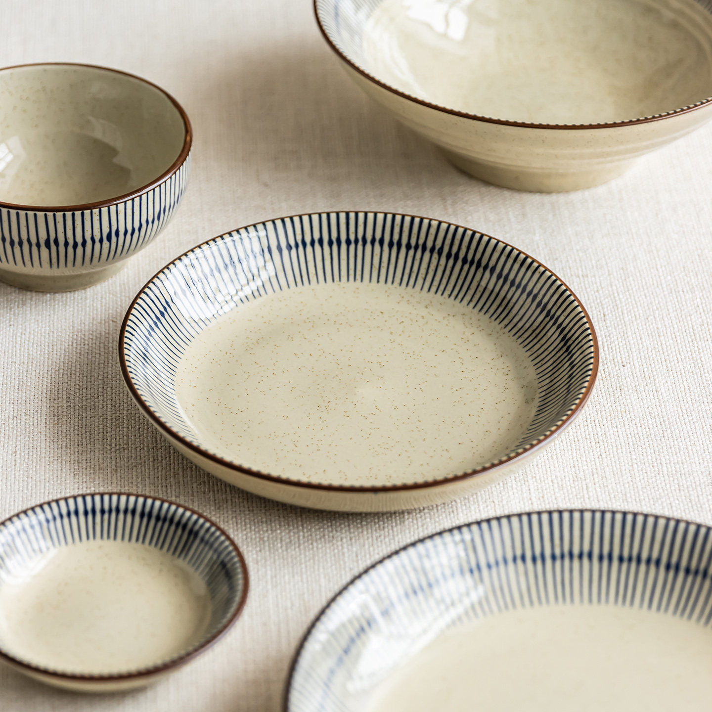 YE HOME 浅盘火锅配菜盘家用陶瓷高颜值早餐盘平盘微波炉专用盘子