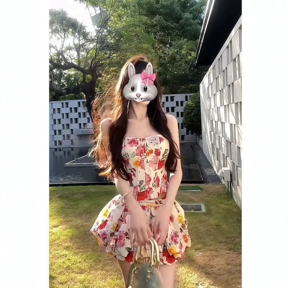 纯欲多巴胺抹胸碎花连衣裙女小个子海岛度假鱼骨抹胸短裙两件套装