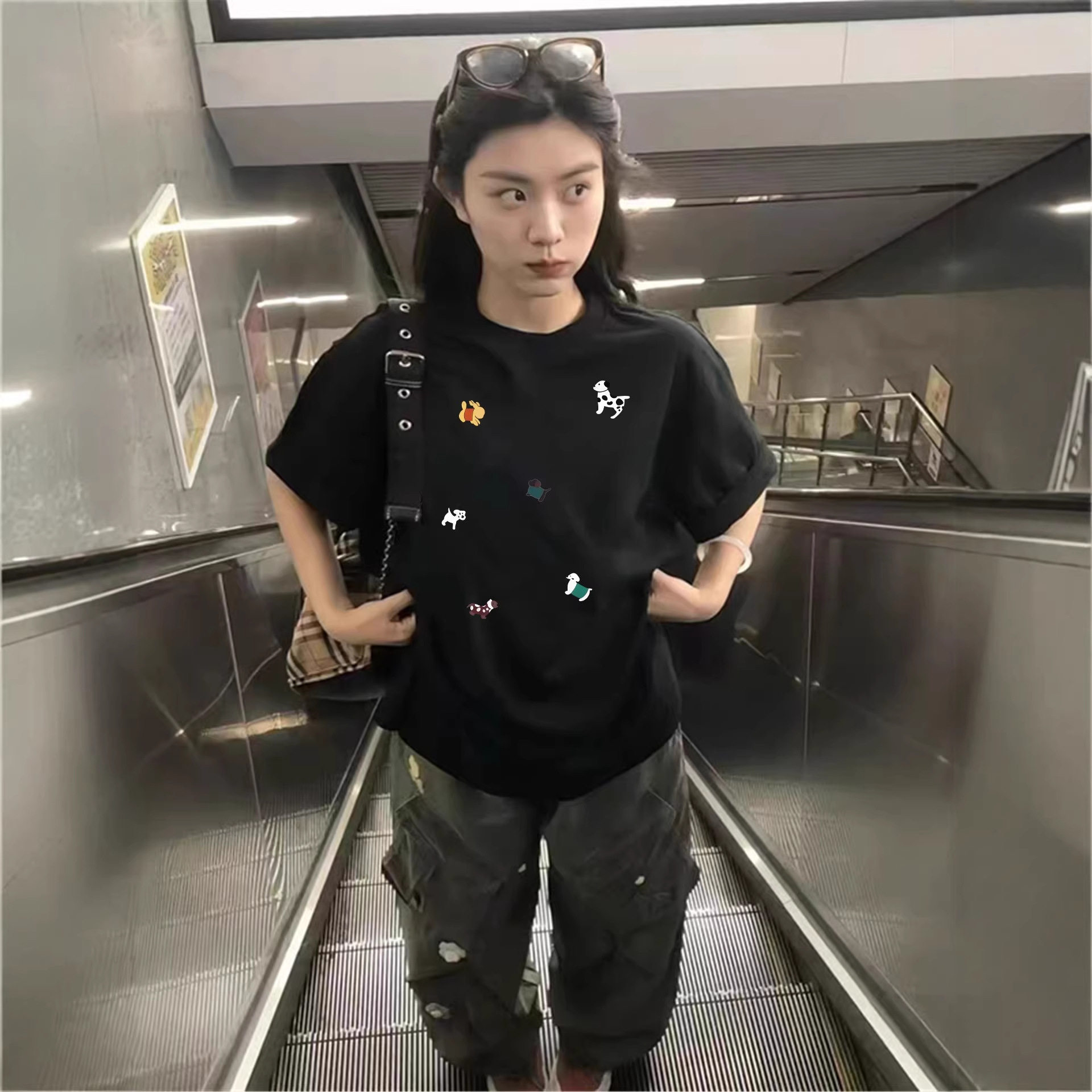 2026新款爆款黑色纯棉短袖t恤女夏季正肩设计感美式宽松半袖上衣