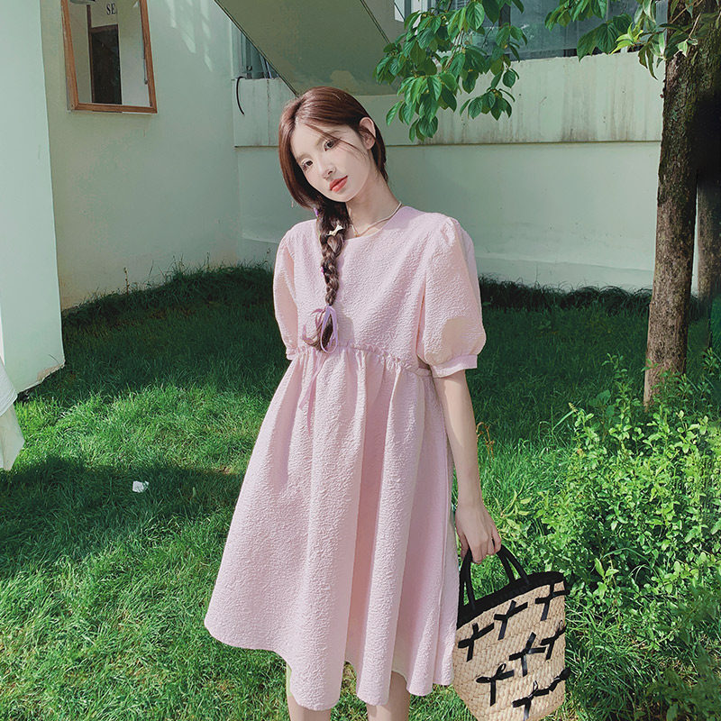 粉色小个子泡泡袖蓬蓬裙女夏季2023新款宽松遮肉温柔风绝美连衣裙