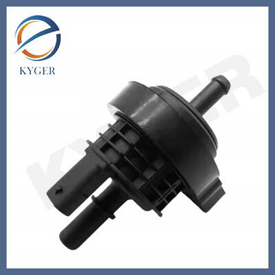 适用于奔驰W205C205碳罐电磁阀 A0014701193