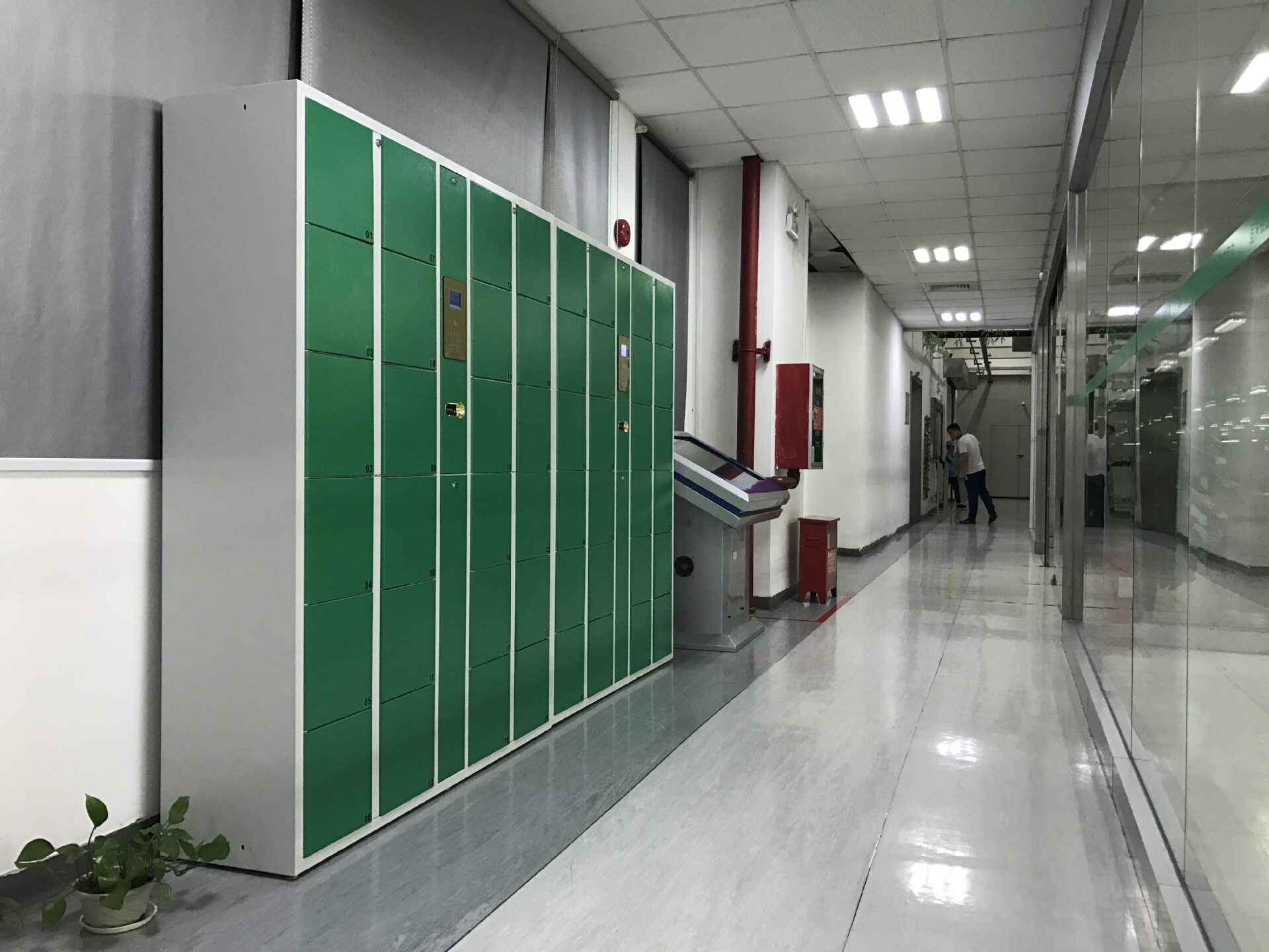 24门电子存包柜寄存柜超市刷卡柜考场寄存柜储物柜智能箱柜产品