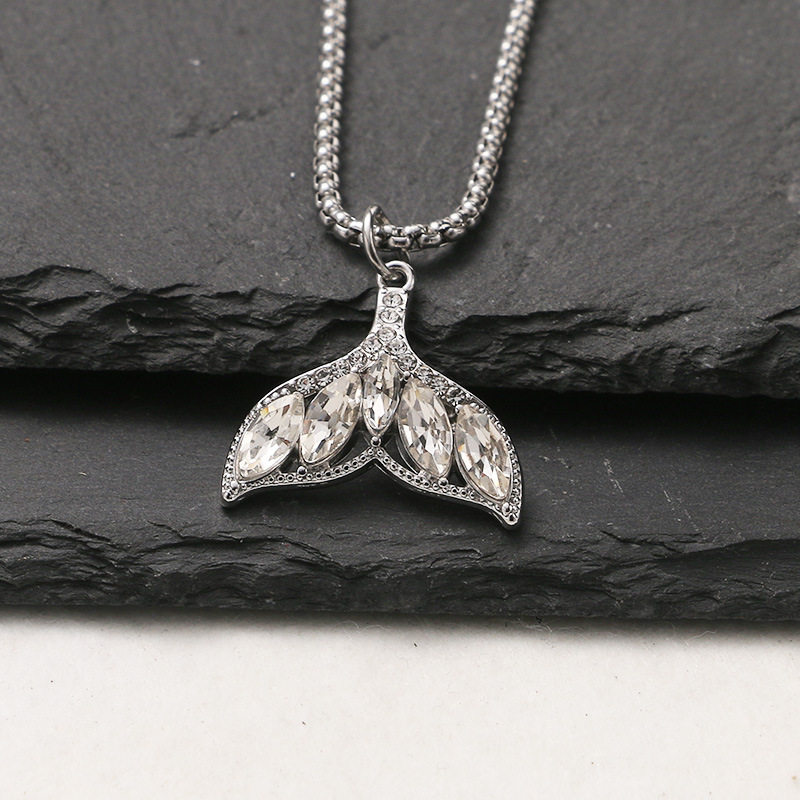 韩版时尚镶钻人鱼尾合金吊坠不锈钢项链2026男女同款个性嘻哈饰品